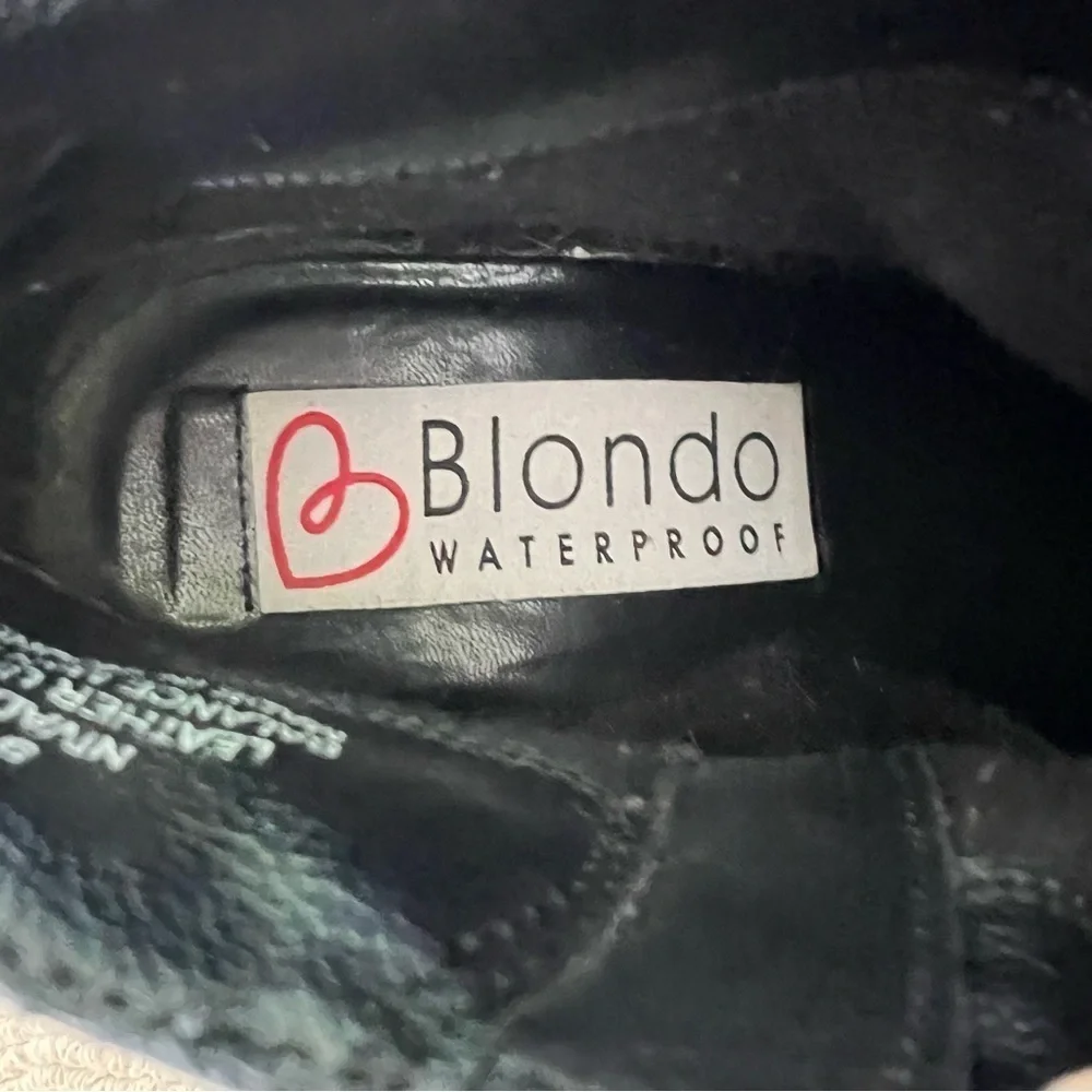 BLONDO BLACK NUBUCK SUEDE ASYMMETRICAL ZIPPER HEELED ANKLE BOOTIES SIZE 9